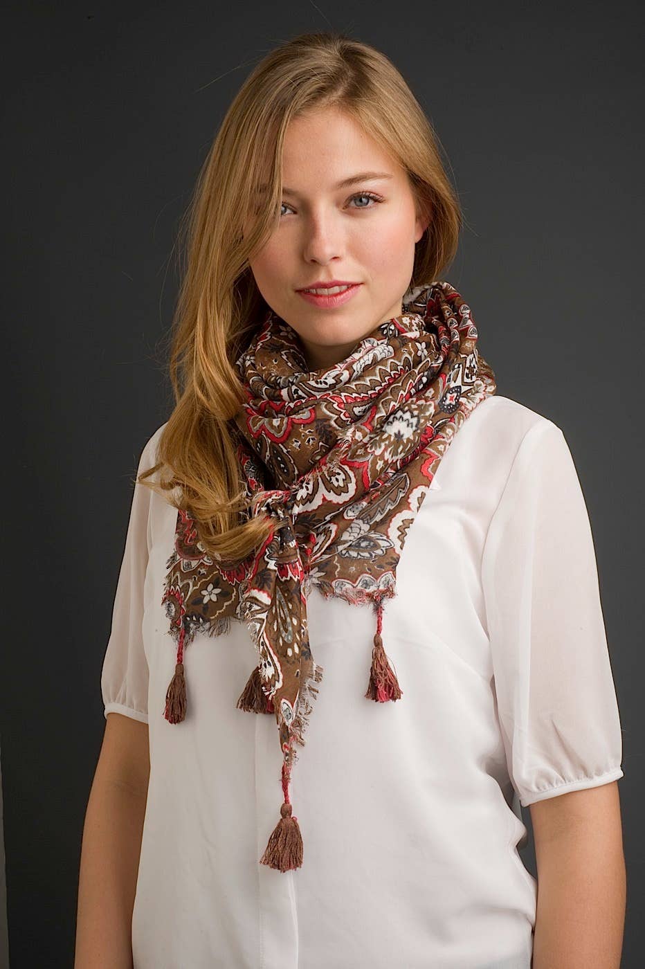 MADAGASCAR SQUARE - 100% VISCOSE