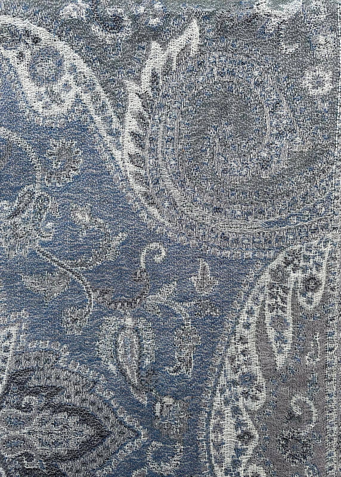 PUNHAKA CUSHION - WOOL AND COTTON